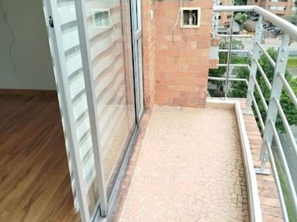 Apartamento de 4 alcobas en venta en La Calleja, Bogotá, 218 m² · foto 12 de 20