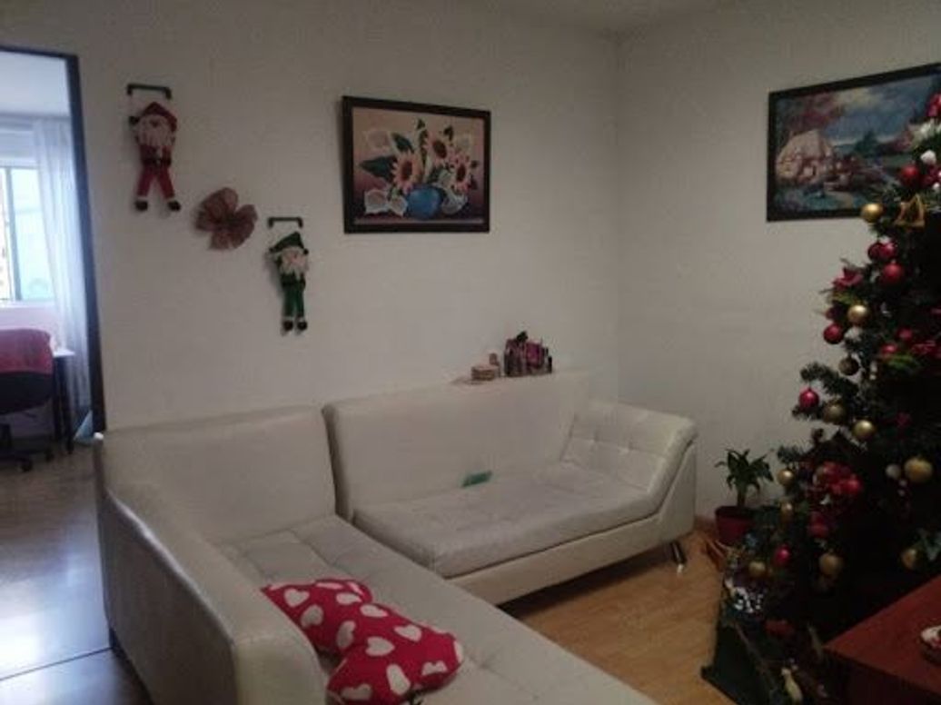 Casa de 10 alcobas en venta en San Rafael, Bogotá, 294 m² · foto 3 de 14