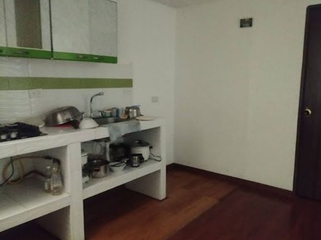 Casa de 10 alcobas en venta en San Rafael, Bogotá, 294 m² · foto 9 de 14