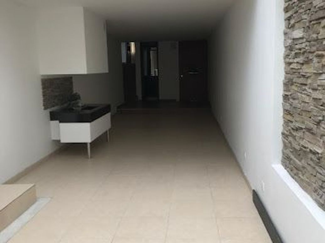 Casa de 4 alcobas en venta en Molinos Norte, Bogotá, 226 m² · foto 5 de 12