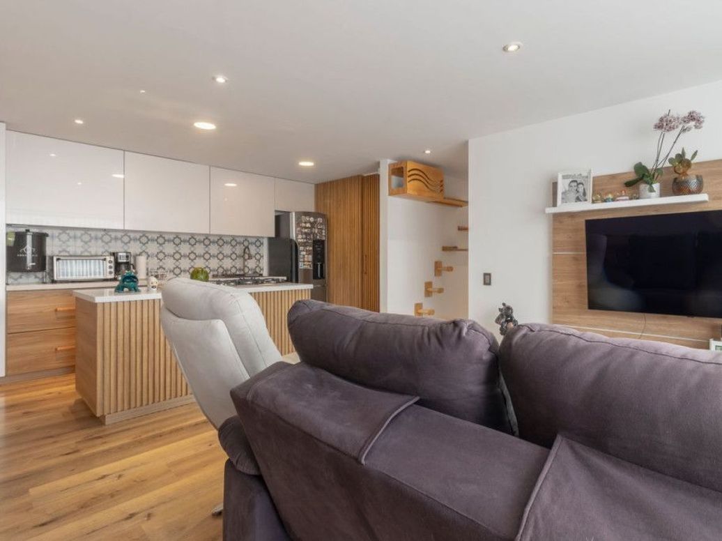 Apartamento de 3 alcobas en venta en Nuevo Contry, Bogotá, 106 m² · foto 4 de 16