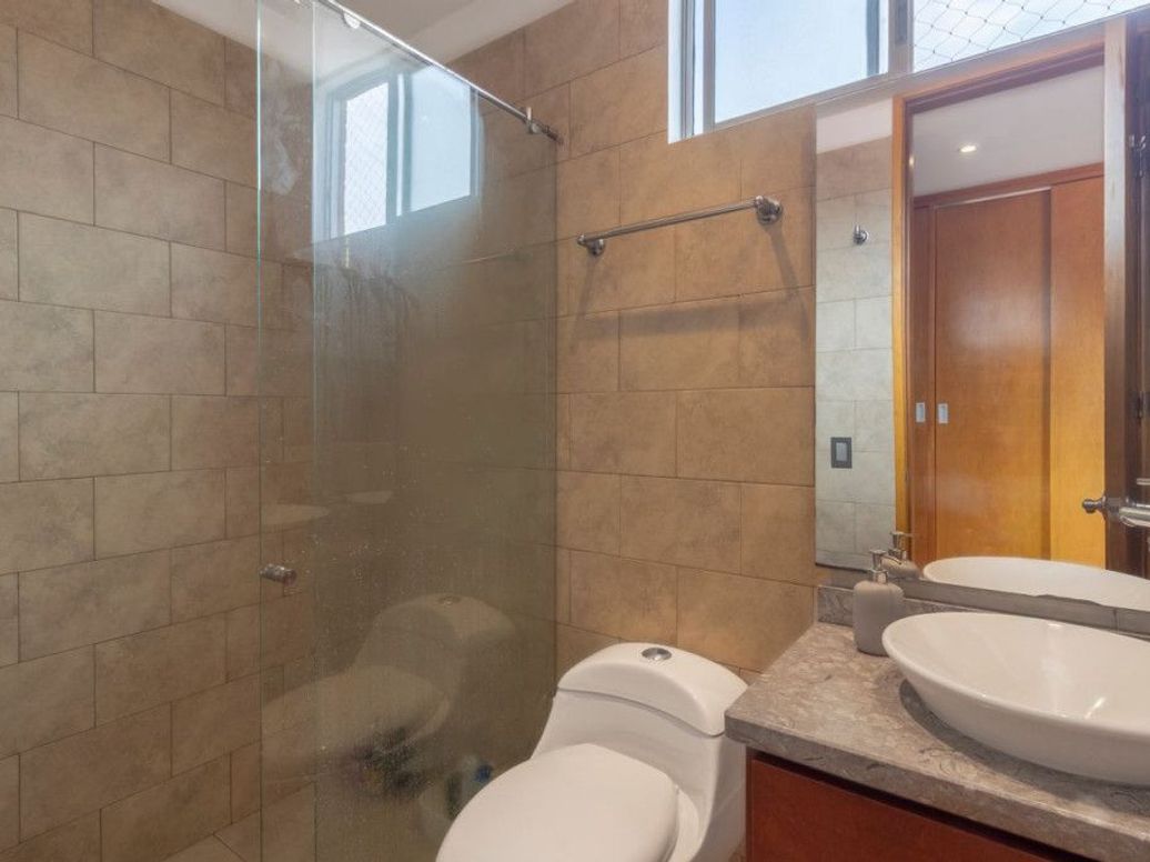 Apartamento de 3 alcobas en venta en Nuevo Contry, Bogotá, 106 m² · foto 11 de 16