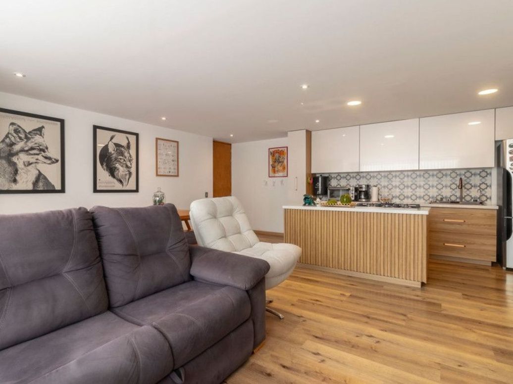 Apartamento de 3 alcobas en venta en Nuevo Contry, Bogotá, 106 m² · foto 3 de 16