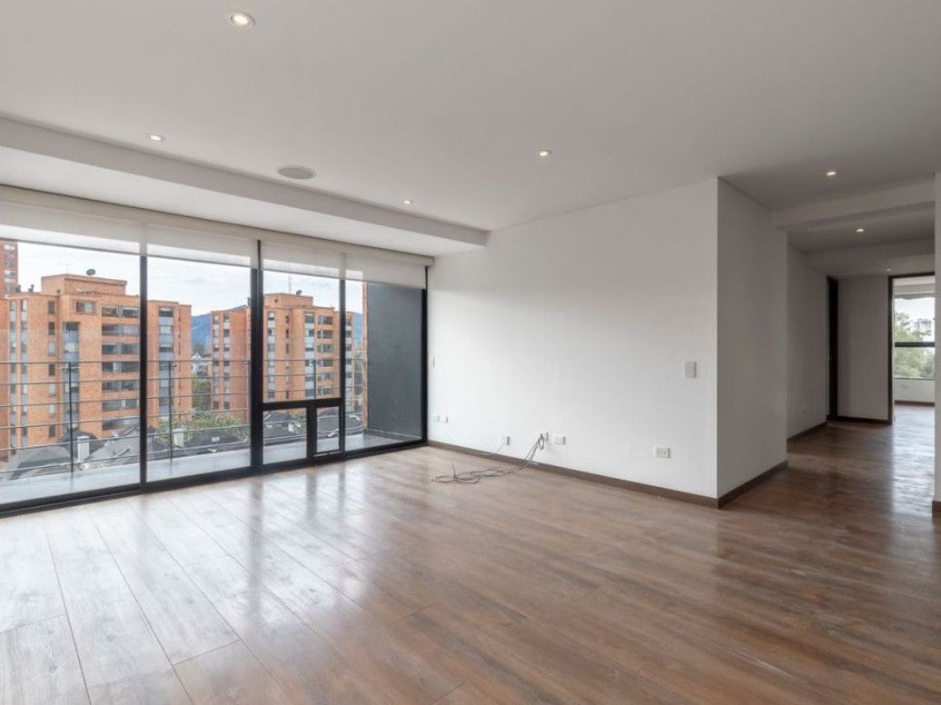 Apartamento de 3 alcobas en venta en Niza Suba, Bogotá, 116 m² · foto 2 de 20