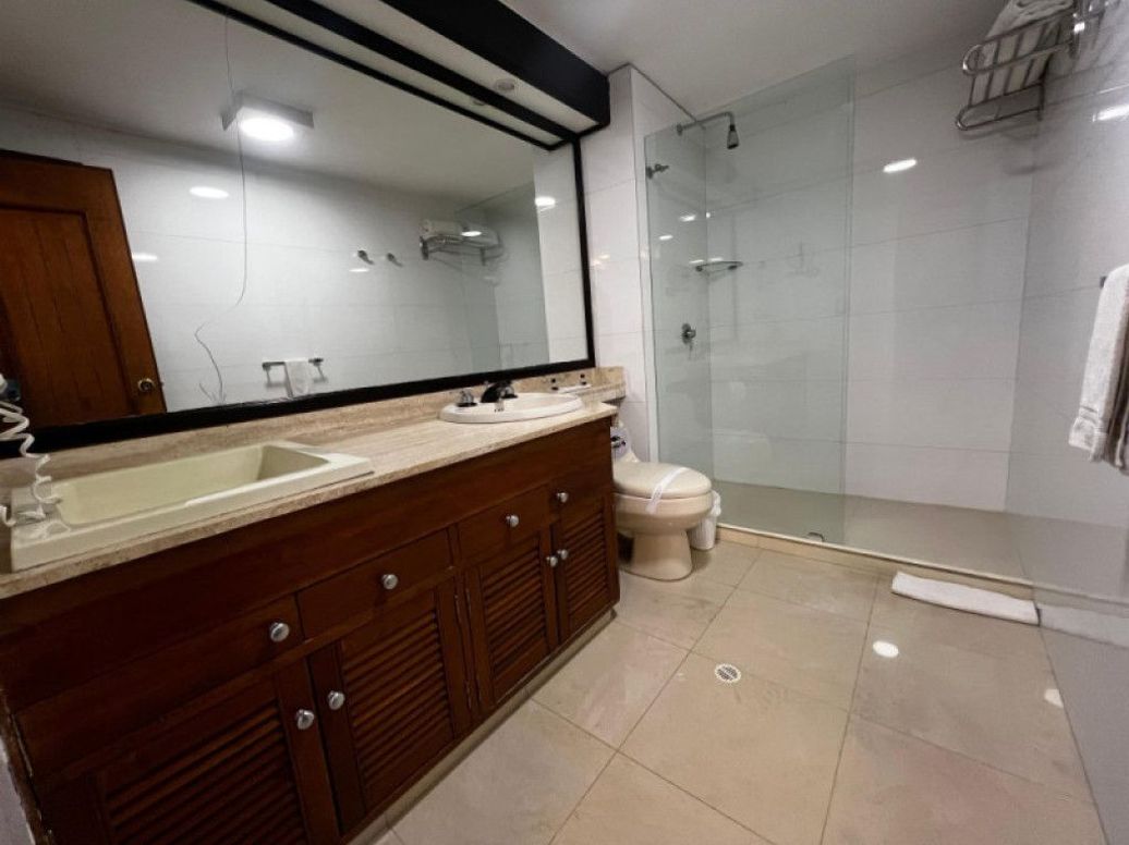 Apartaestudio en venta en Chicó Norte, Bogotá, 41 m² · foto 7 de 19