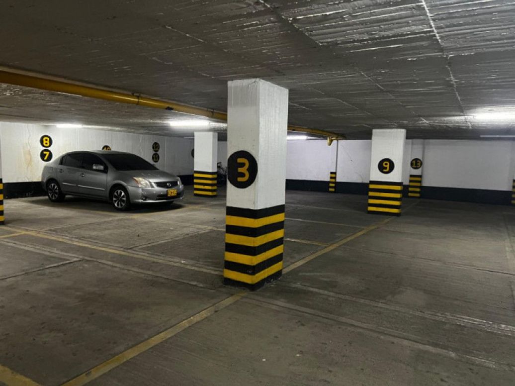 Apartaestudio en venta en Chicó Norte, Bogotá, 41 m² · foto 14 de 19