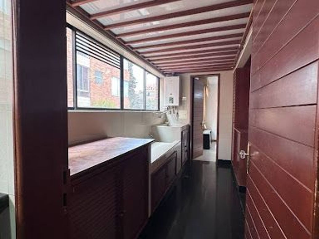 Apartamento de 4 alcobas en venta en Chicó Navarra, Bogotá, 285 m² · foto 5 de 12