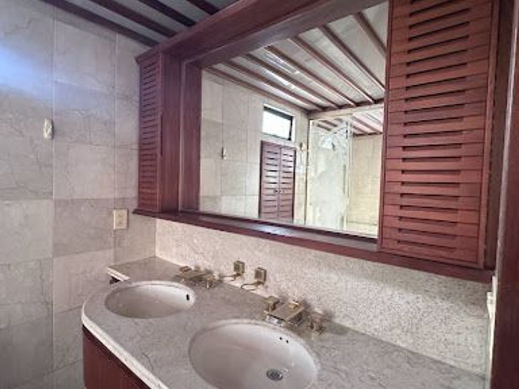 Apartamento de 4 alcobas en venta en Chicó Navarra, Bogotá, 285 m² · foto 10 de 12