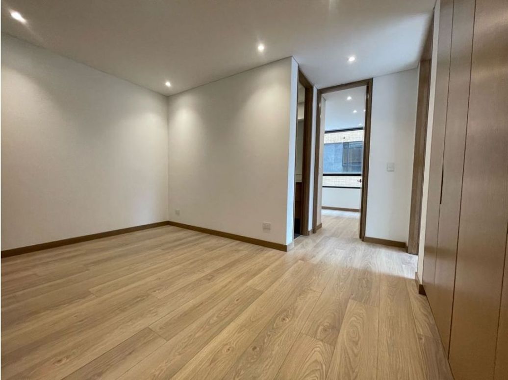 Apartamento de 2 alcobas en venta en San Patricio, Bogotá, 116 m² · foto 6 de 20
