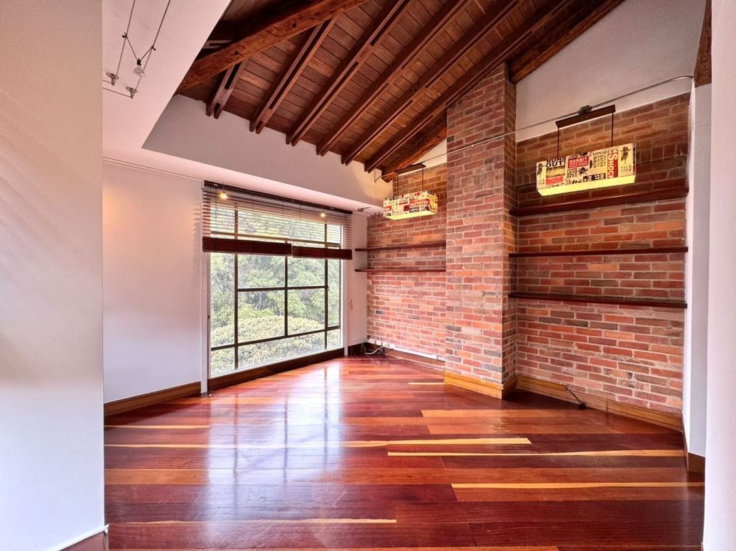 Apartamento de 4 alcobas en venta en Chicó Navarra, Bogotá, 206 m² · foto 4 de 20