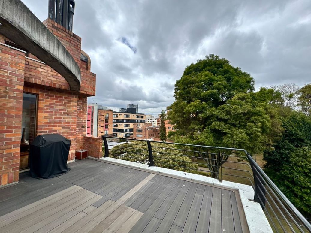 Apartamento de 4 alcobas en venta en Chicó Navarra, Bogotá, 206 m² · foto 13 de 20