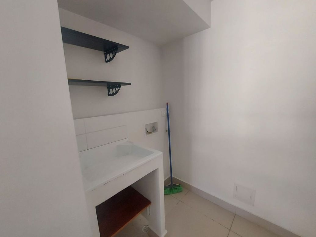 Apartamento de 3 alcobas en arriendo en Santa Teresa, Bogotá, 103 m² · foto 10 de 19