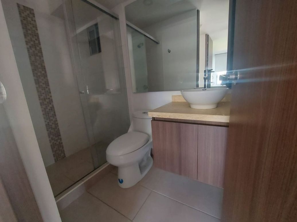 Apartamento de 3 alcobas en arriendo en Santa Teresa, Bogotá, 103 m² · foto 4 de 19