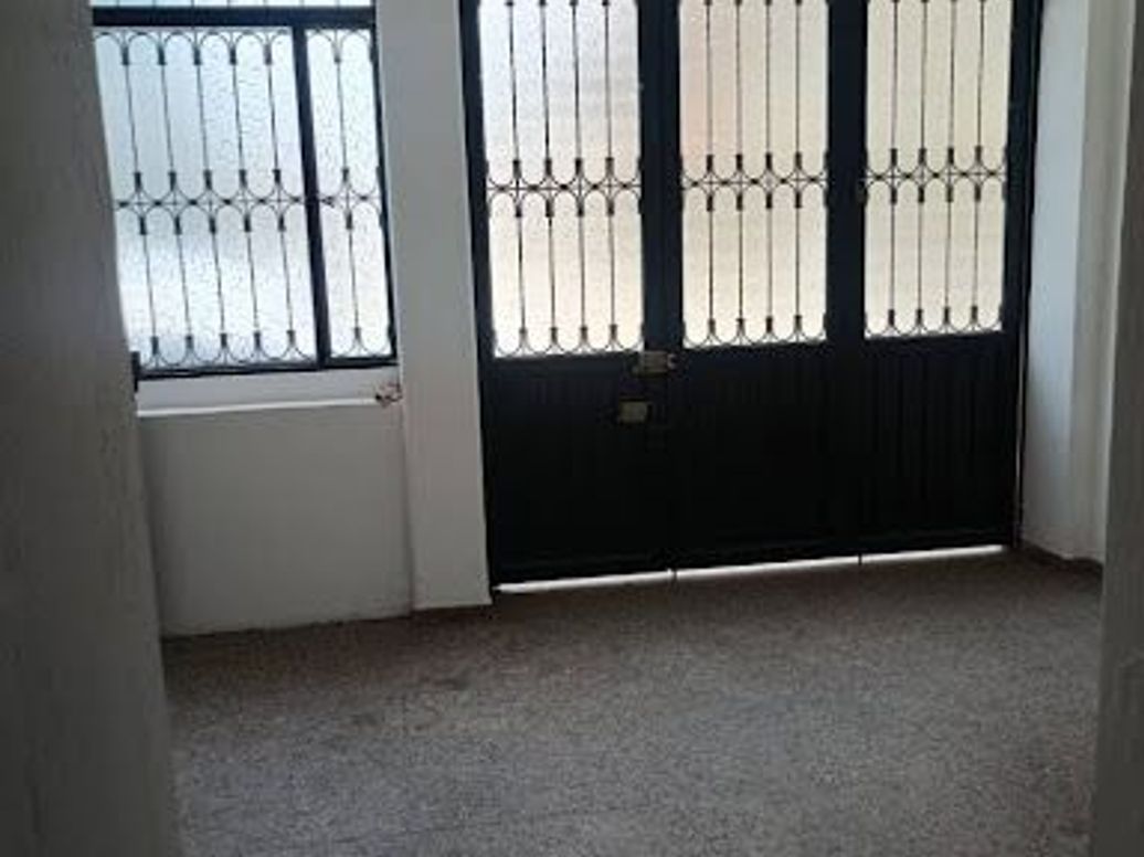 Casa en venta en Engativa Centro, Bogotá · foto 2 de 20