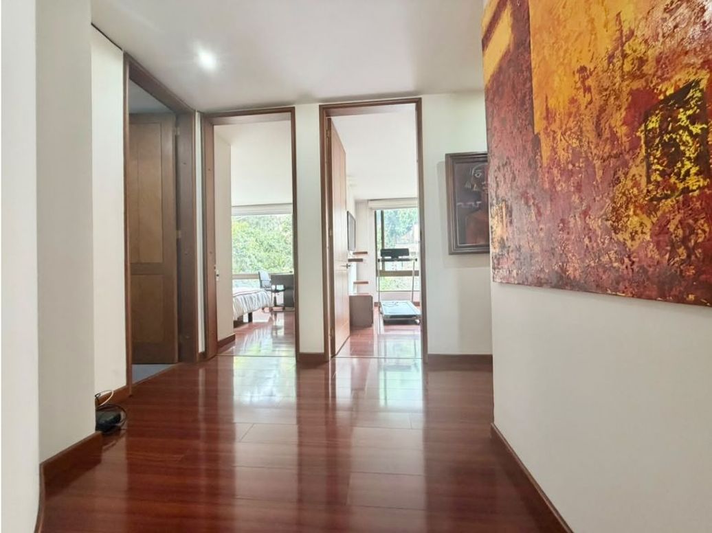 Apartamento de 3 alcobas en venta en Los Rosales, Bogotá, 142 m² · foto 8 de 17
