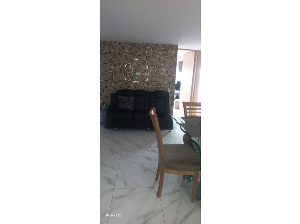 Apartamento de 3 alcobas en venta en Engativá, Bogotá, 60 m² · foto 3 de 11
