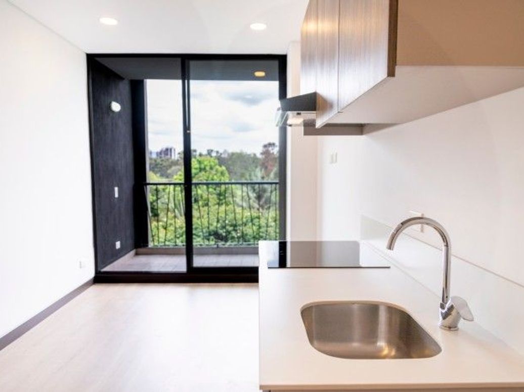Apartaestudio en venta en Nuevo Contry, Bogotá, 33 m² · foto 3 de 12
