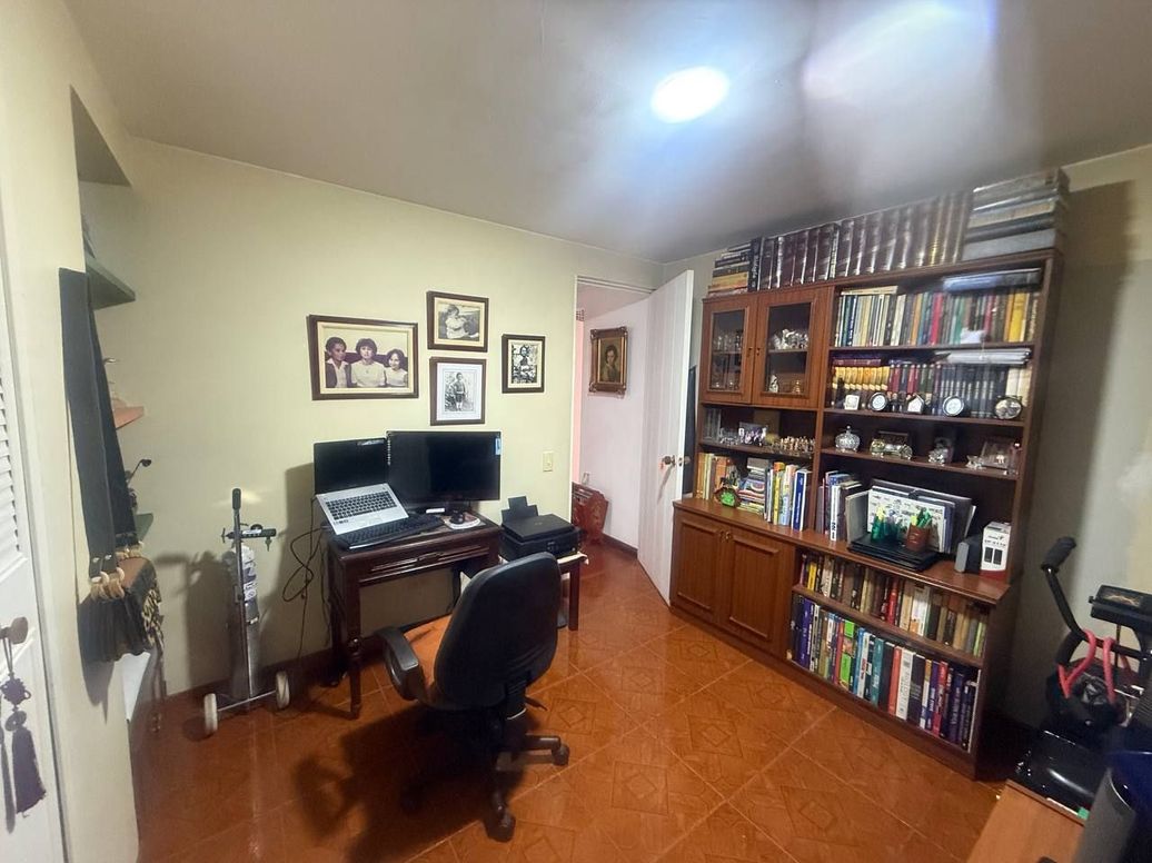 Apartamento de 4 alcobas en venta en Estrella Del Norte, Bogotá, 116 m² · foto 3 de 18