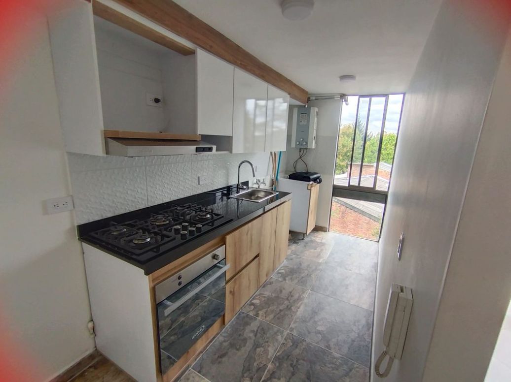 Apartamento de 3 alcobas en venta en Minuto De Dios, Bogotá, 89 m² · foto 6 de 20