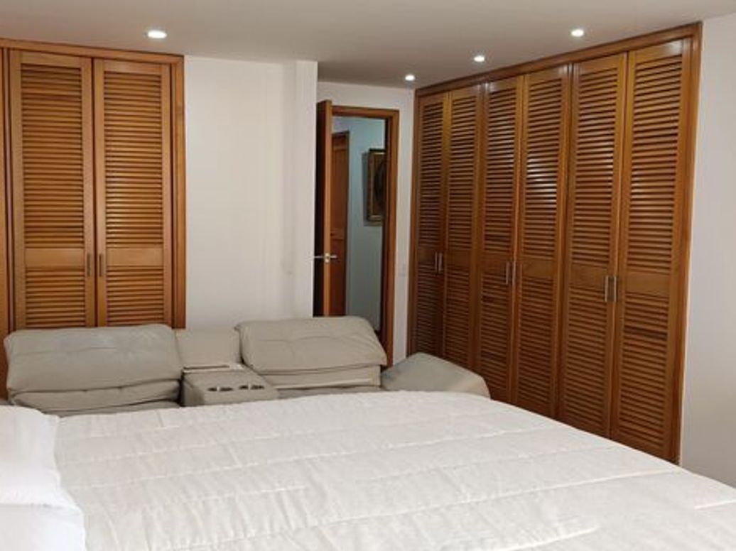 Apartamento de 4 alcobas en venta en San Patricio, Bogotá, 185 m² · foto 5 de 16