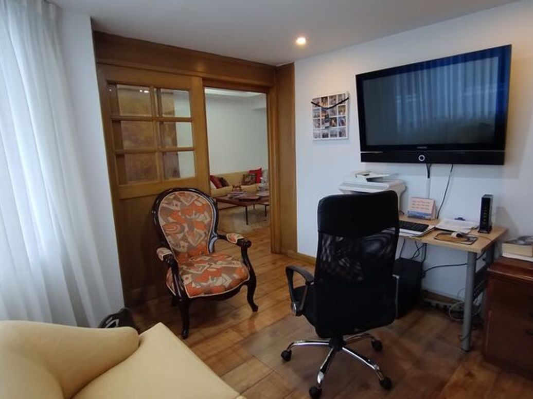 Apartamento de 4 alcobas en venta en San Patricio, Bogotá, 185 m² · foto 15 de 16