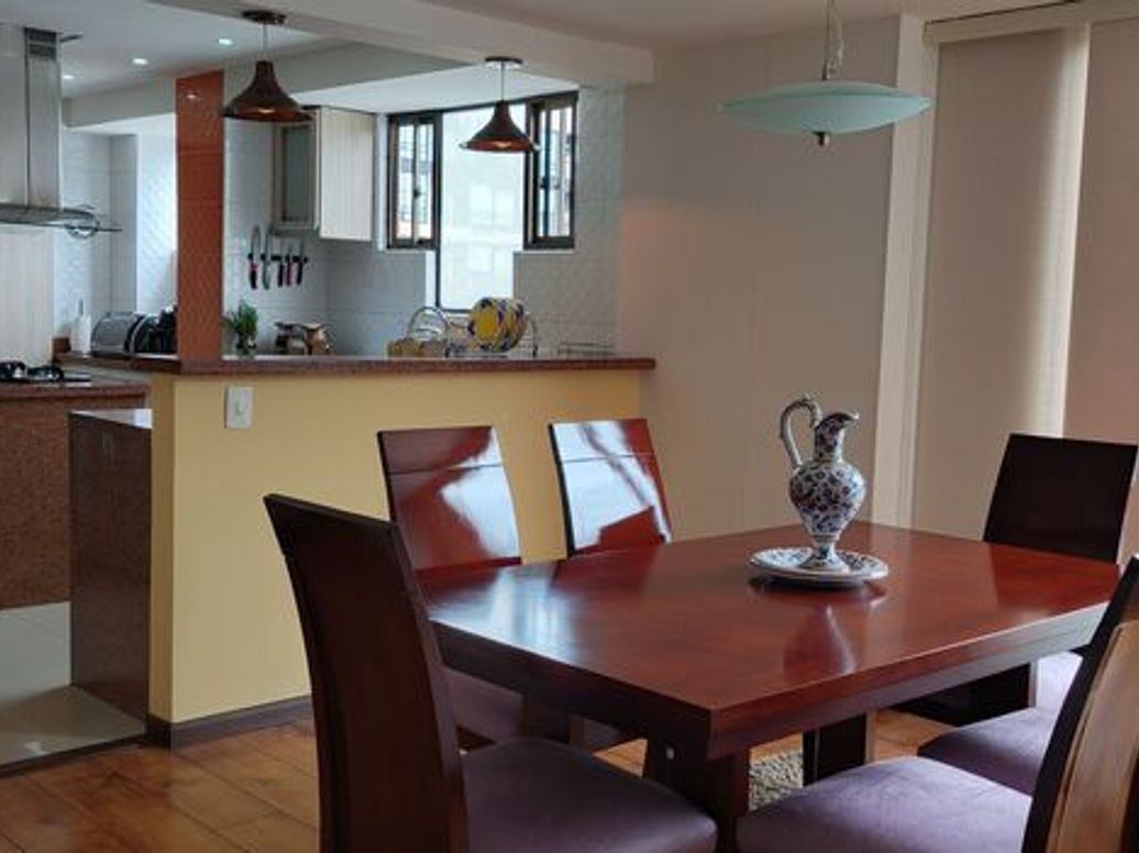 Apartamento de 4 alcobas en venta en San Patricio, Bogotá, 185 m² · foto 2 de 16