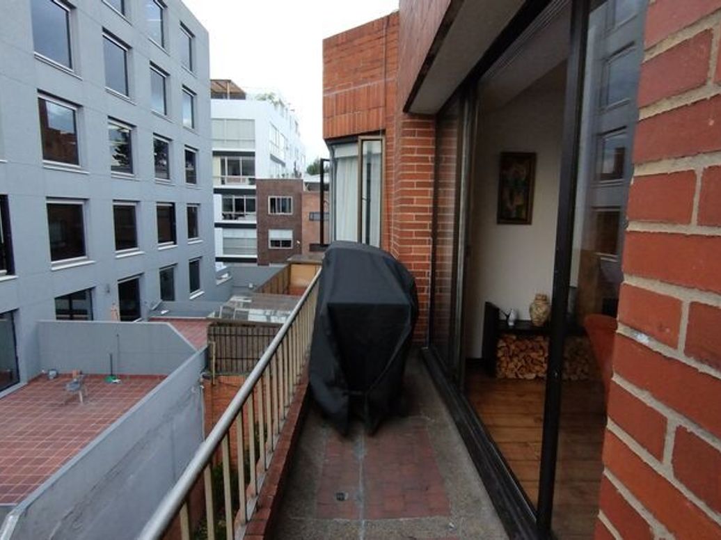 Apartamento de 4 alcobas en venta en San Patricio, Bogotá, 185 m² · foto 14 de 16