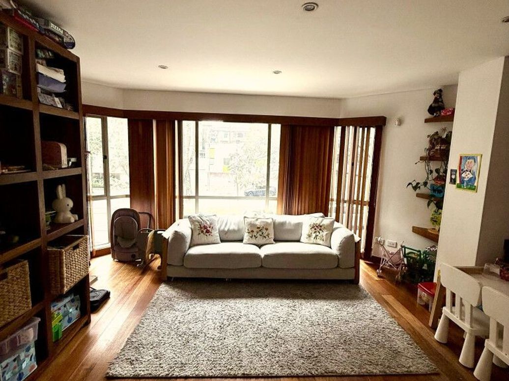 Apartamento de 4 alcobas en venta en Chicó Norte, Bogotá, 263 m² · foto 3 de 14