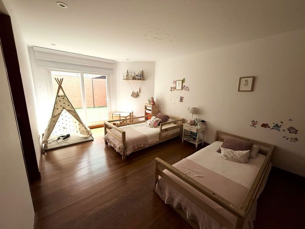 Apartamento de 4 alcobas en venta en Chicó Norte, Bogotá, 263 m² · foto 13 de 14