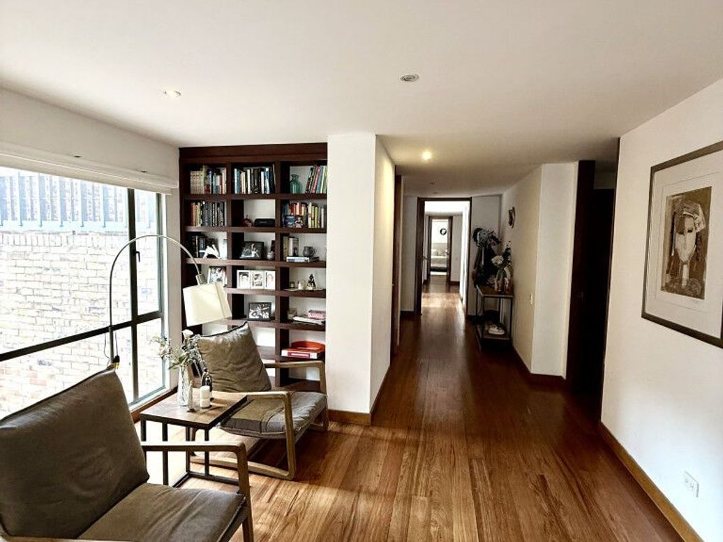Apartamento de 4 alcobas en venta en Chicó Norte, Bogotá, 263 m² · foto 2 de 14