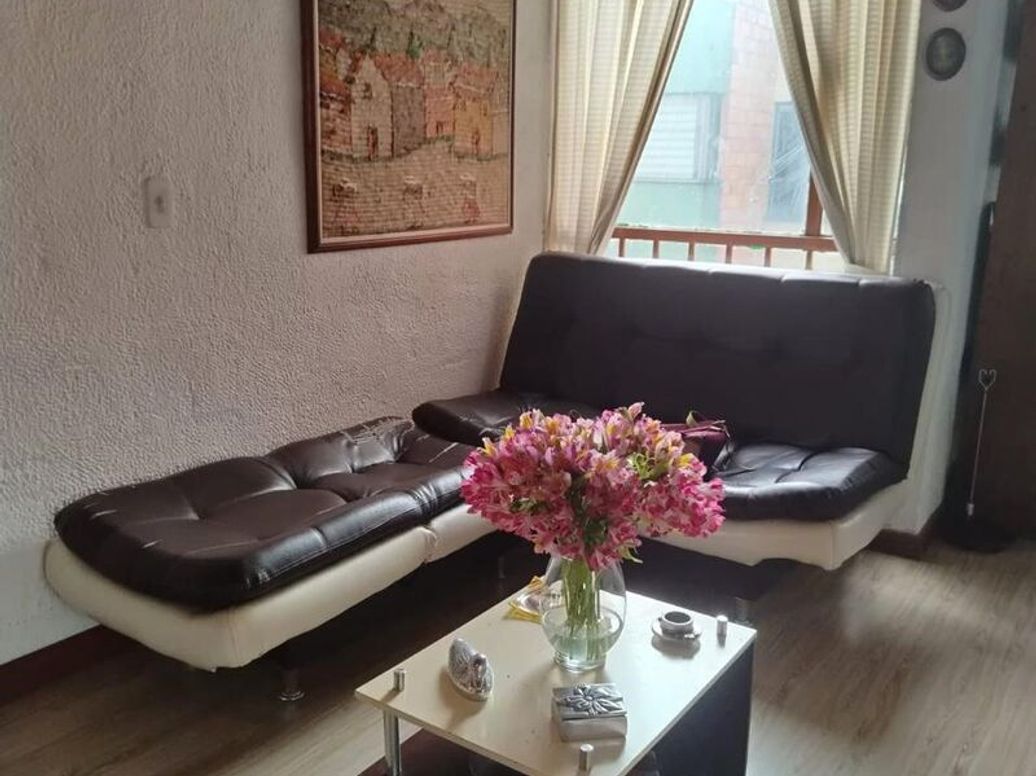 Apartamento de 2 alcobas en venta en Villa Luz, Bogotá, 46 m² · foto 3 de 14