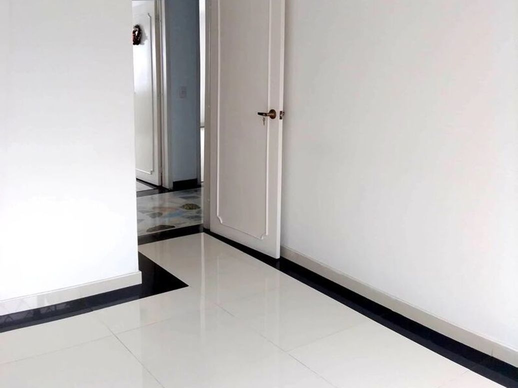 Casa de 4 alcobas en venta en Niza Norte, Bogotá, 219 m² · foto 14 de 20
