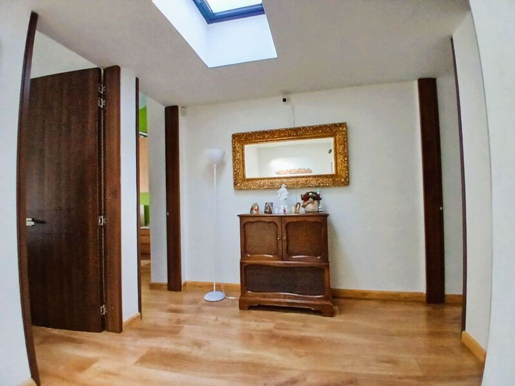 Casa de 4 alcobas en venta en Santa Ana Occidental, Bogotá, 350 m² · foto 7 de 20