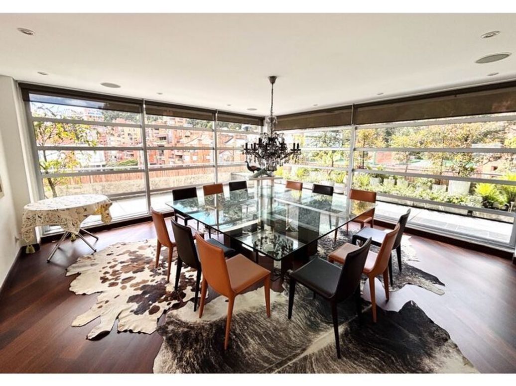 Apartamento de 5 alcobas en venta en Los Rosales, Bogotá, 463 m² · foto 8 de 20