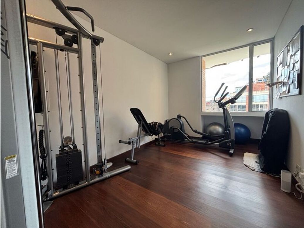 Apartamento de 5 alcobas en venta en Los Rosales, Bogotá, 463 m² · foto 13 de 20