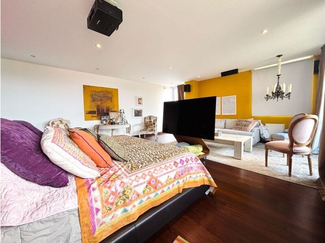 Apartamento de 5 alcobas en venta en Los Rosales, Bogotá, 463 m² · foto 15 de 20