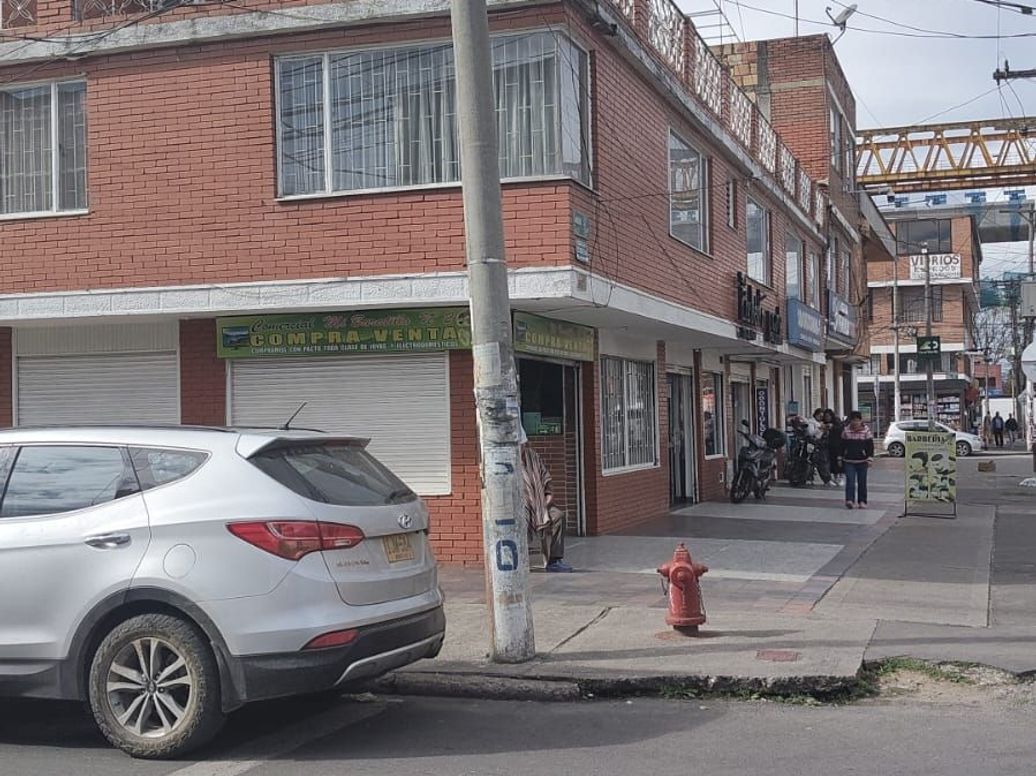 Casa de 4 alcobas en venta en El Tejar, Bogotá, 320 m² · foto 3 de 7