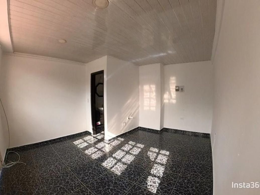 Casa de 3 alcobas en venta en Las Dos Avenidas Et. I, Bogotá, 175 m² · foto 3 de 20
