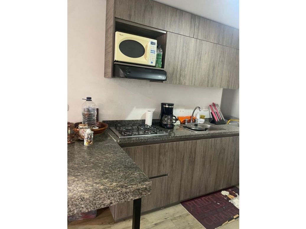 Apartamento de 3 alcobas en venta en La Laguna, Bogotá, 73 m² · foto 3 de 12