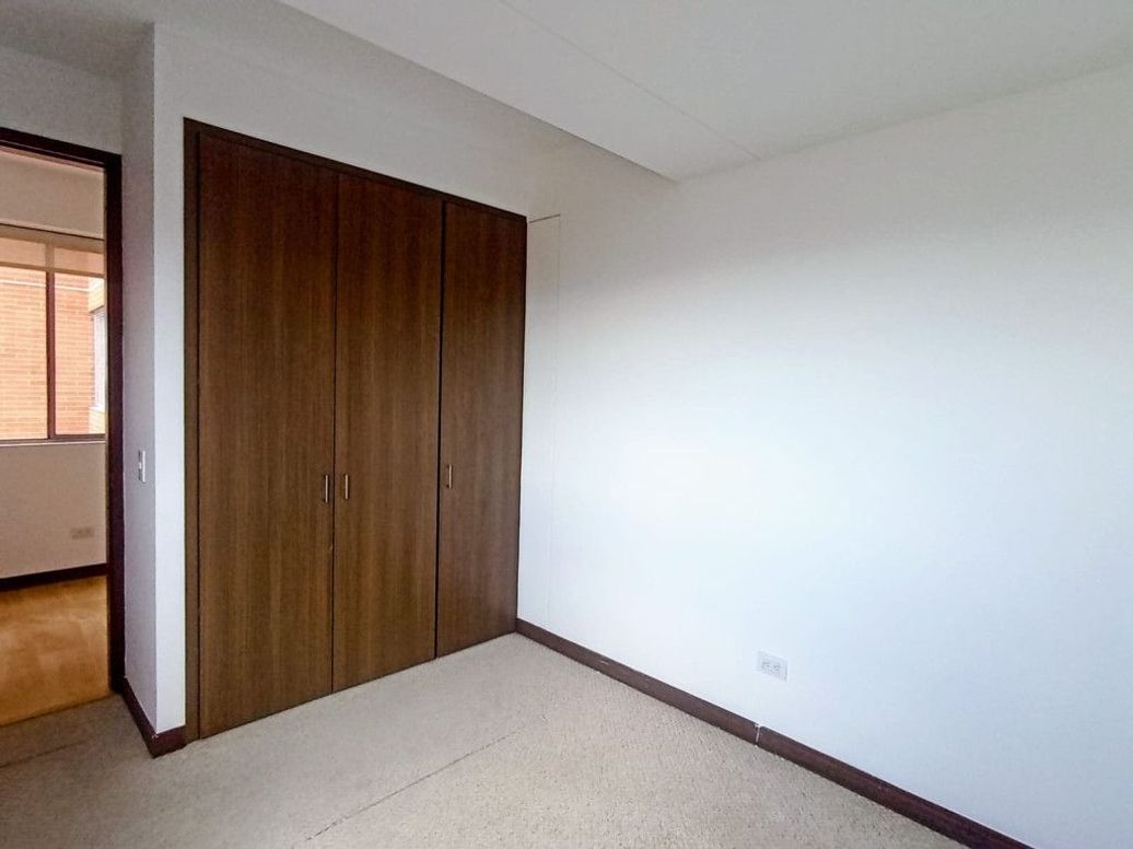 Apartamento de 3 alcobas en venta en San Antonio Nor - Occidental, Bogotá, 82 m² · foto 9 de 14
