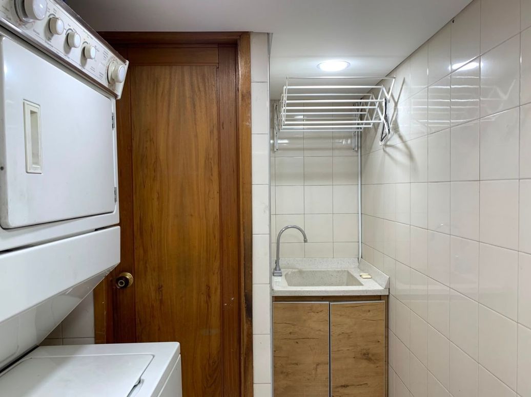 Apartamento de 2 alcobas en venta en El Batan, Bogotá, 171 m² · foto 4 de 20