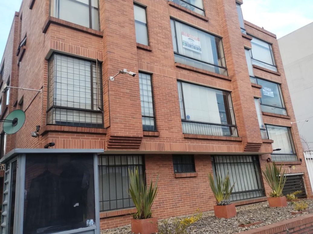 Apartamento de 2 alcobas en venta en El Batan, Bogotá, 171 m² · foto 10 de 20