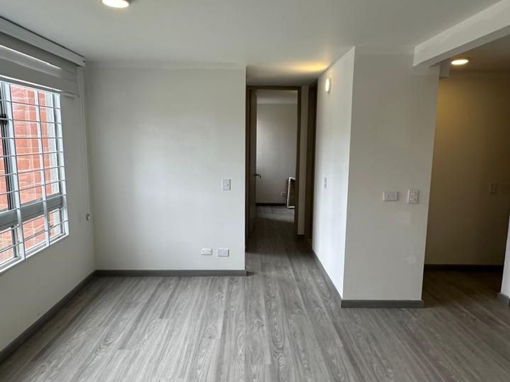Apartamento en arriendo en Lagos De Torca, Bogotá · foto 4 de 18