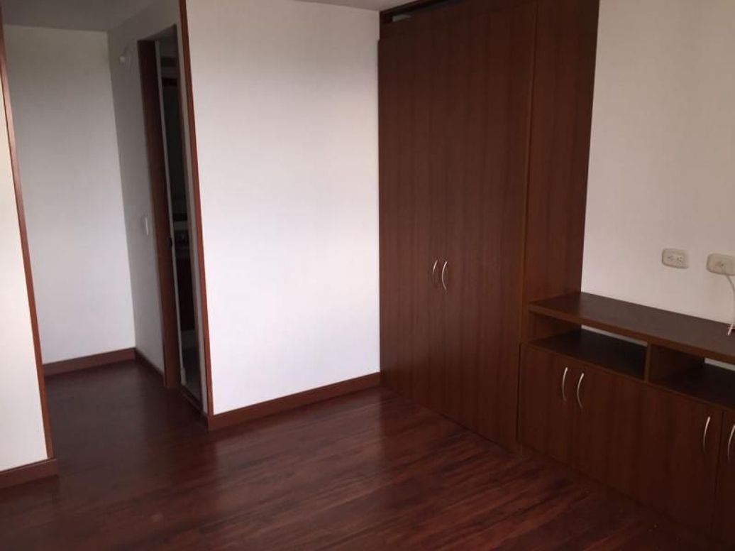 Apartamento de 3 alcobas en arriendo en Ub. La Gran Granada, Bogotá, 71 m² · foto 11 de 18