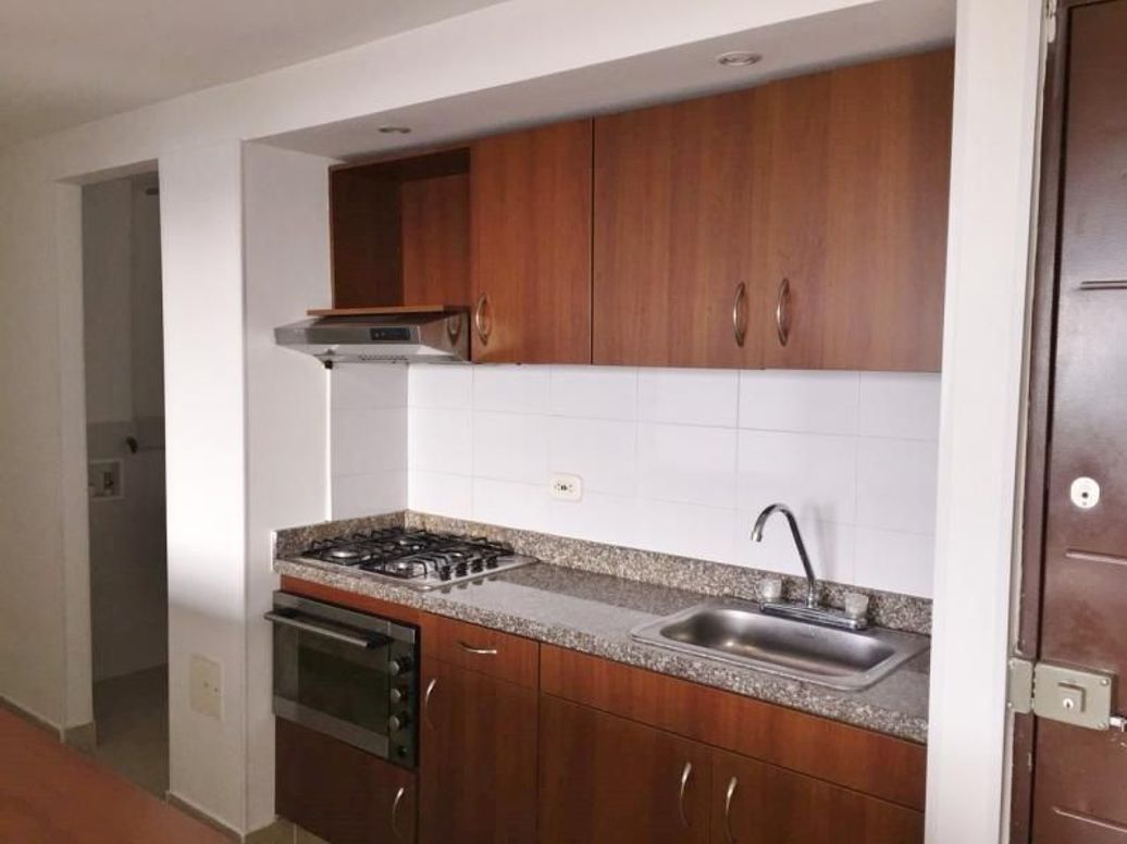 Apartamento de 3 alcobas en arriendo en Ub. La Gran Granada, Bogotá, 71 m² · foto 2 de 18