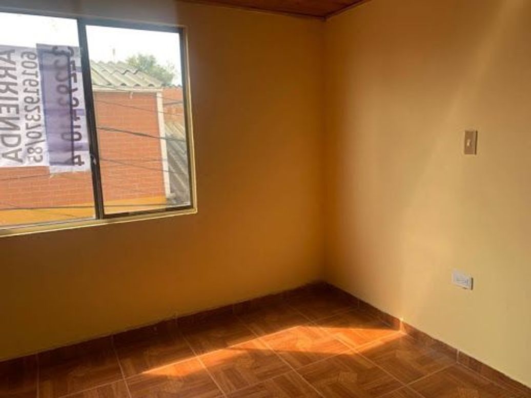 Casa de 5 alcobas en arriendo en Fontibón, Bogotá, 78 m² · foto 10 de 18
