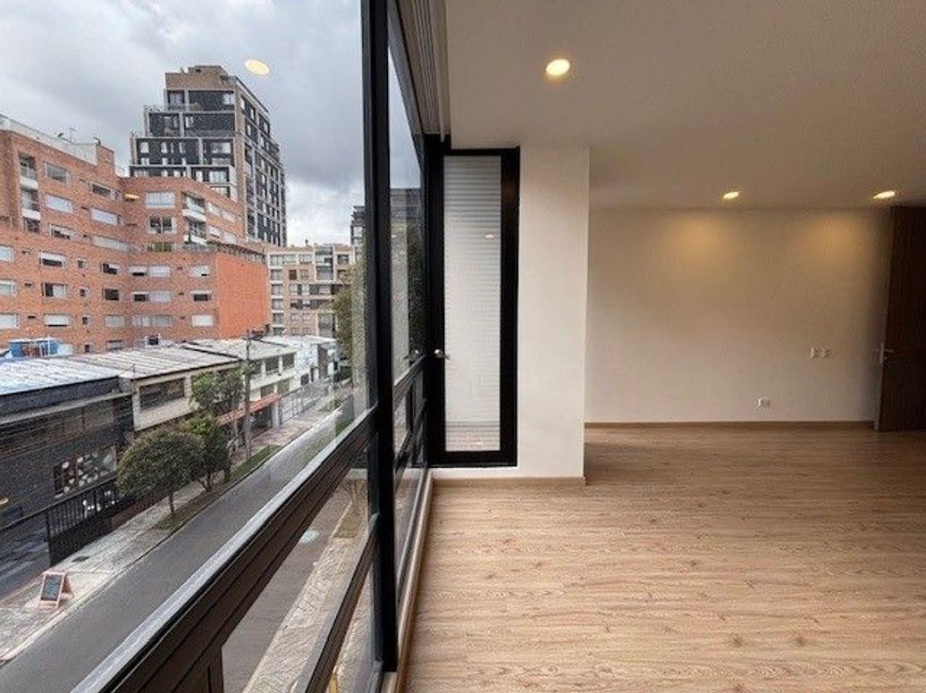 Apartamento de 1 alcoba en venta en Santa Barbara Oriental, Bogotá, 56 m² · foto 7 de 15
