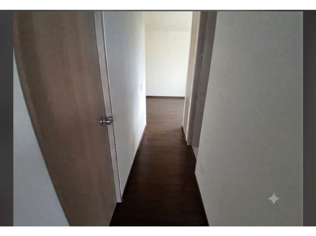 Apartamento de 2 alcobas en venta en Britalia, Bogotá, 60 m² · foto 4 de 8