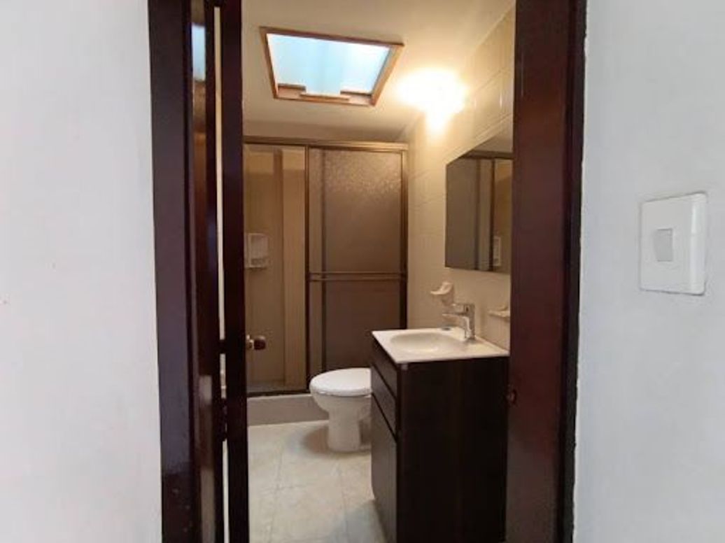 Casa de 5 alcobas en venta en Las Margaritas, Bogotá, 204 m² · foto 10 de 20
