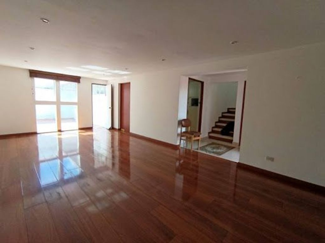 Casa de 5 alcobas en venta en Las Margaritas, Bogotá, 204 m² · foto 19 de 20